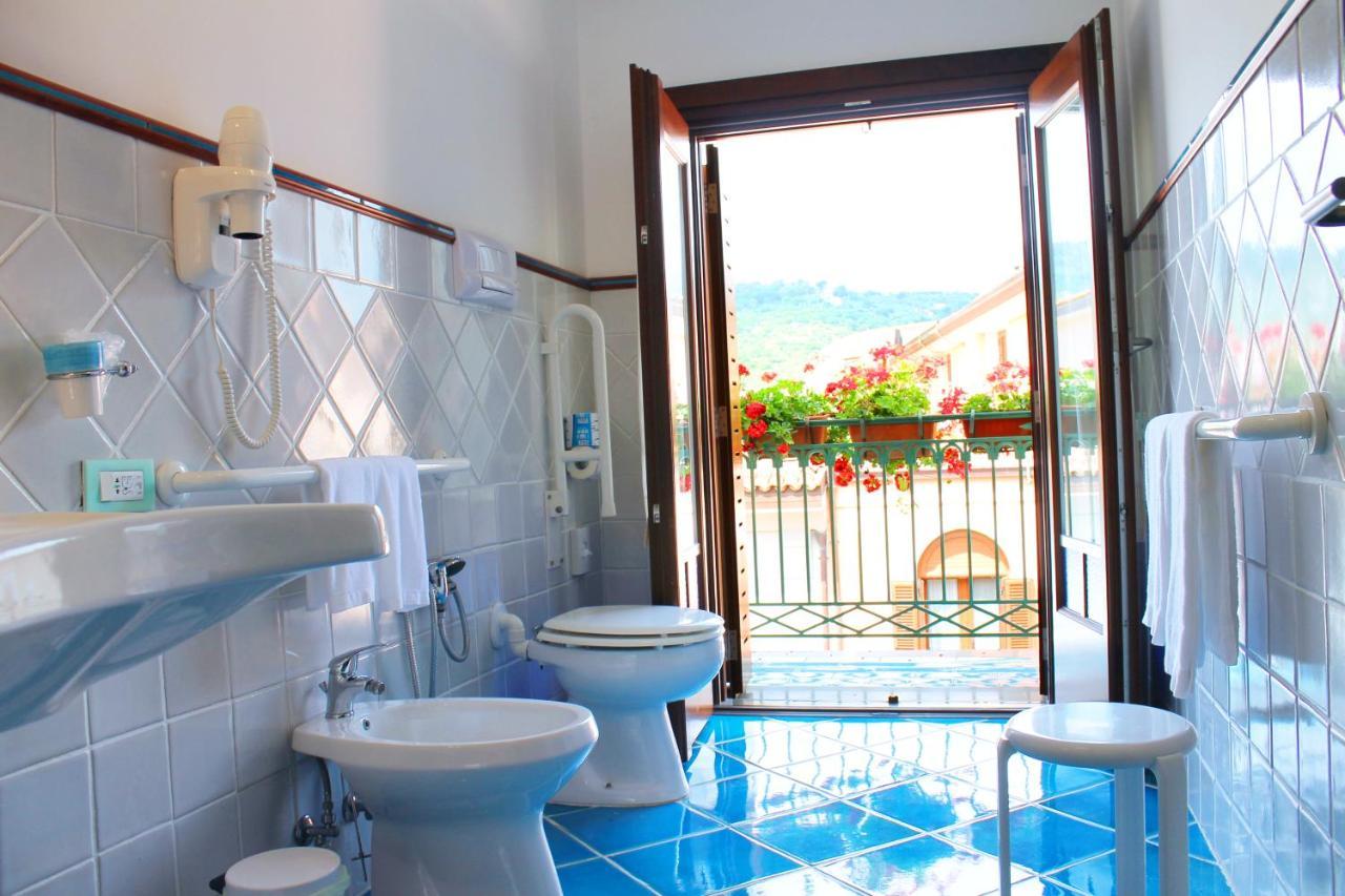 Hotel Pisacane Сапри Экстерьер фото