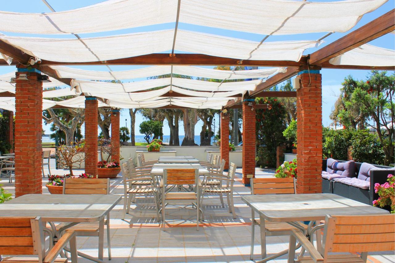 Hotel Pisacane Сапри Экстерьер фото