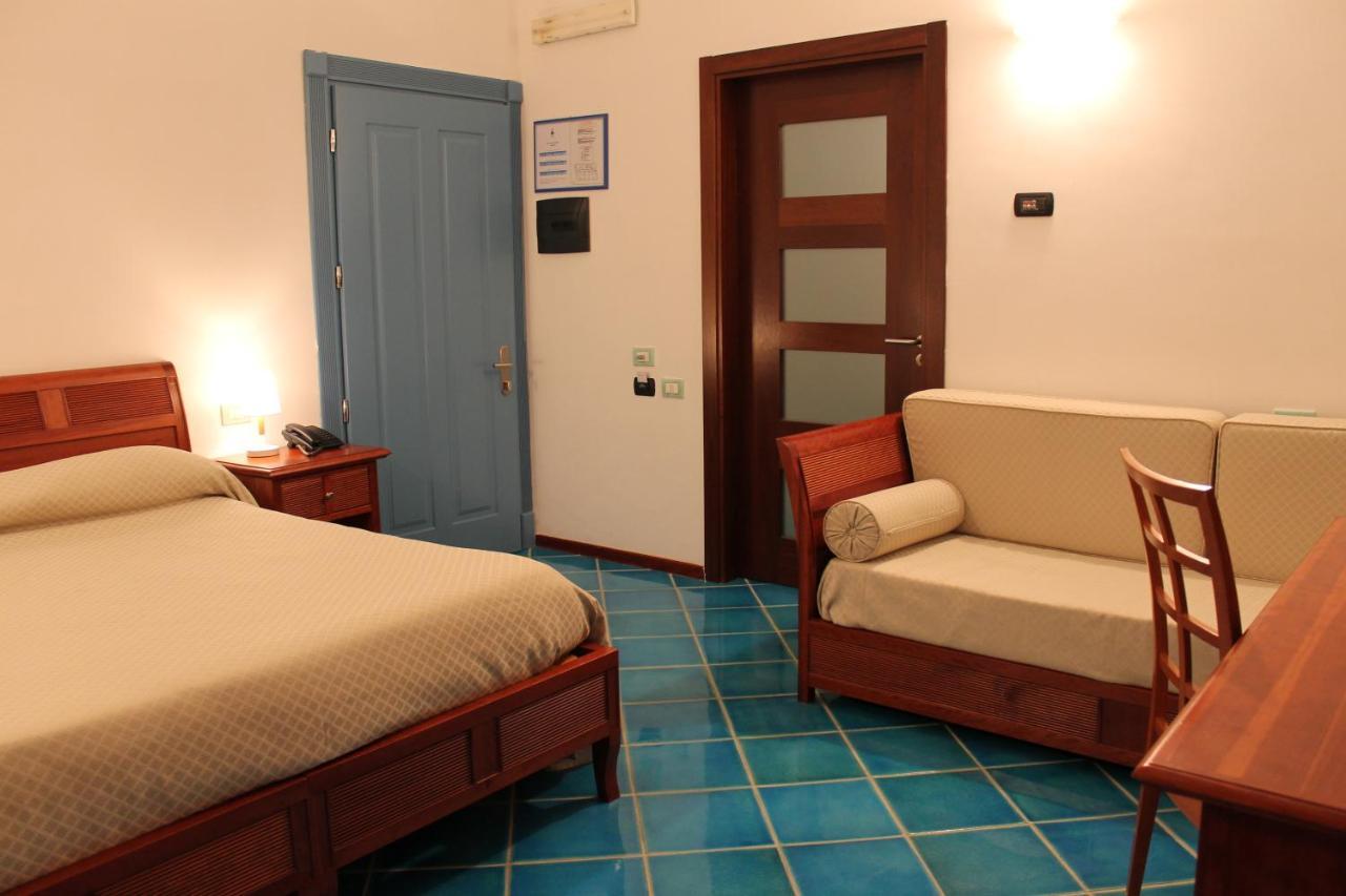 Hotel Pisacane Сапри Экстерьер фото