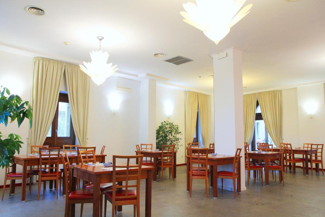 Hotel Pisacane Сапри Экстерьер фото