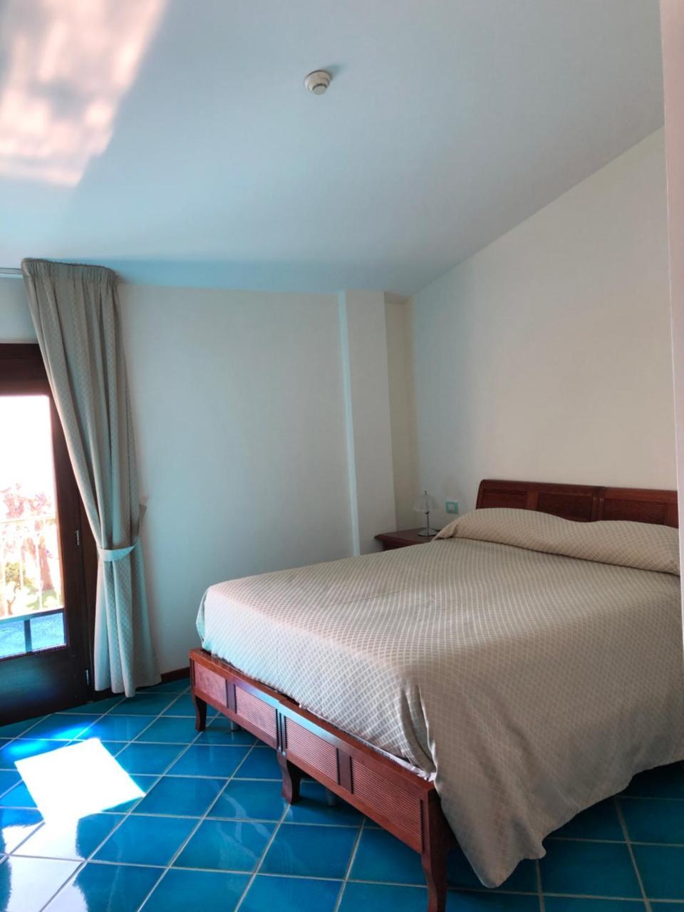 Hotel Pisacane Сапри Экстерьер фото